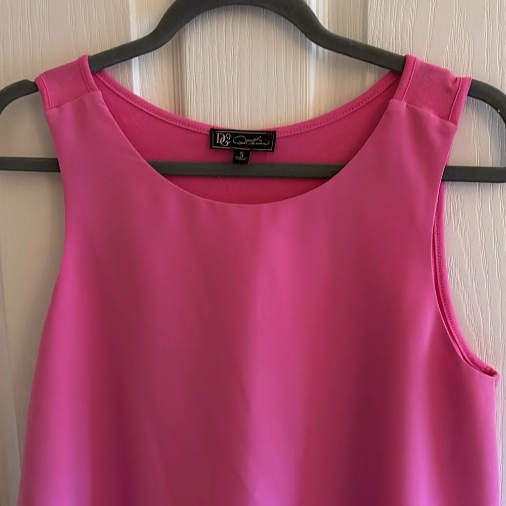 DG2 DIANE GILMAN | Pink Layered Sleeveless Top, size small -‎ EUC - Picture 2 of 4